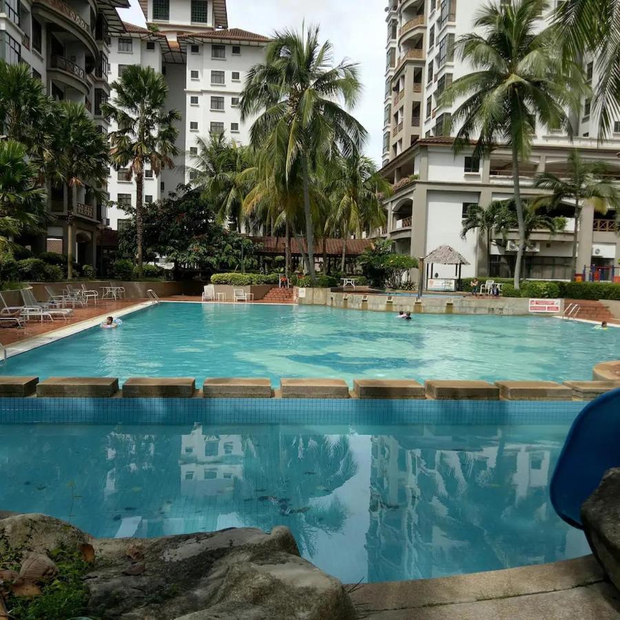 Mahkota Hotel Apartment Melaka Экстерьер фото
